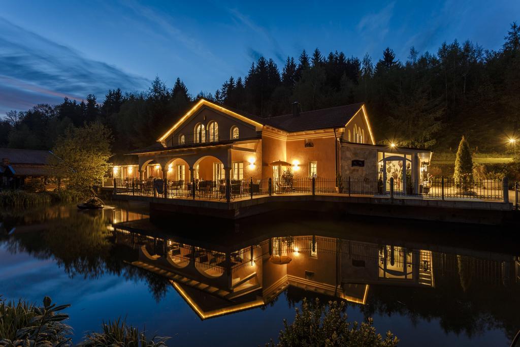 Wellness Resort Romantika Хауценберг Экстерьер фото